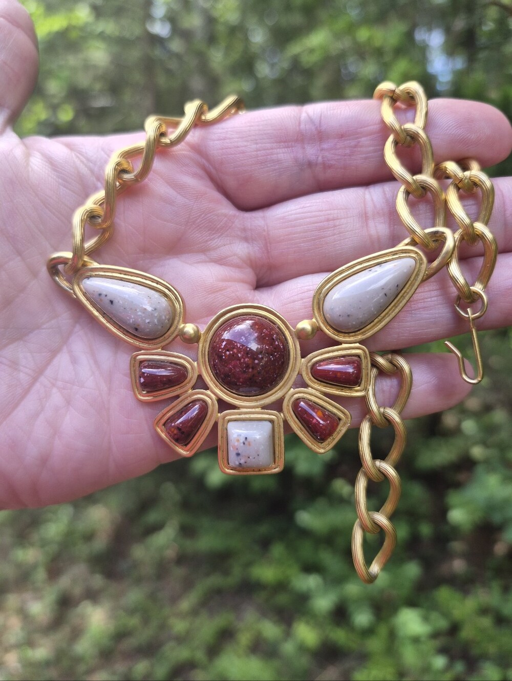 AVON Desert Sands Vintage 1990s Gold Tone Statement Necklace 16.5"